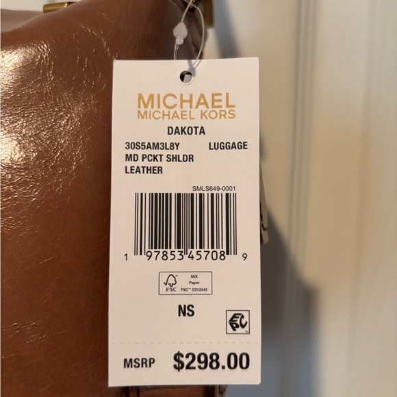 NWT Michael Kors Tan Leather Shoulder Bag - Picture 4 of 6